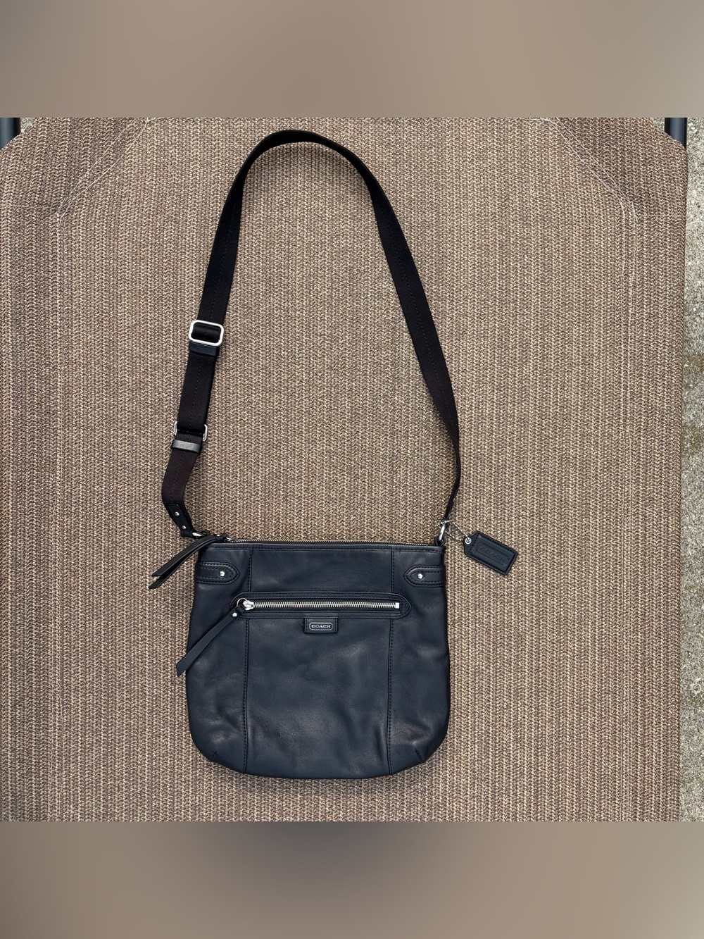 Authentic Coach Black Leather Crossbody Bag F23946